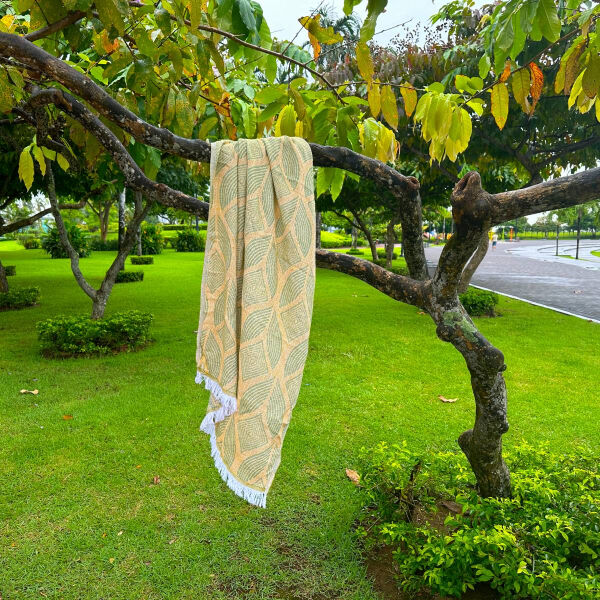 Hamamtuch Saunatuch Botanic Art Mustard-Green