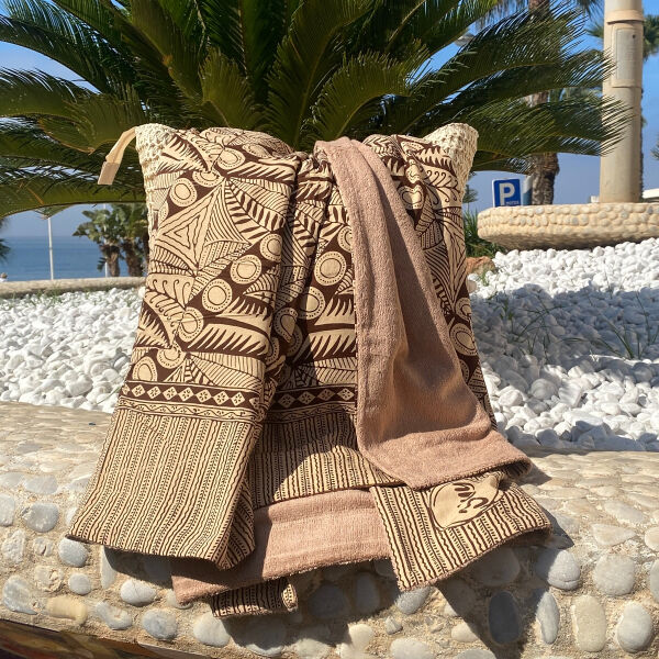 Batik Strandtuch Balyy  Life is an adventure