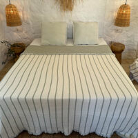 Tagesdecke
Musselin aus vier Lagen
Green